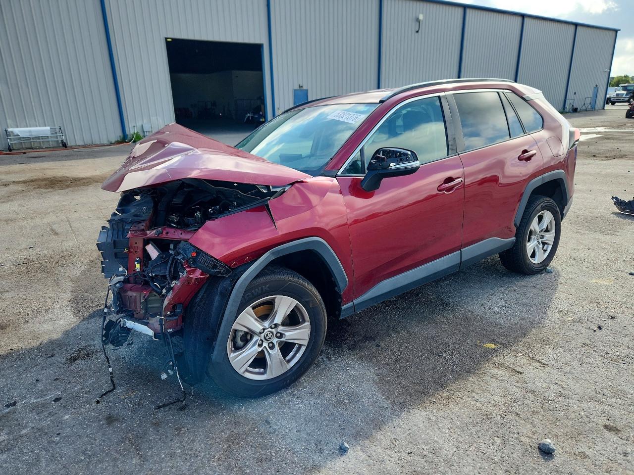 2021 TOYOTA RAV4 XLE