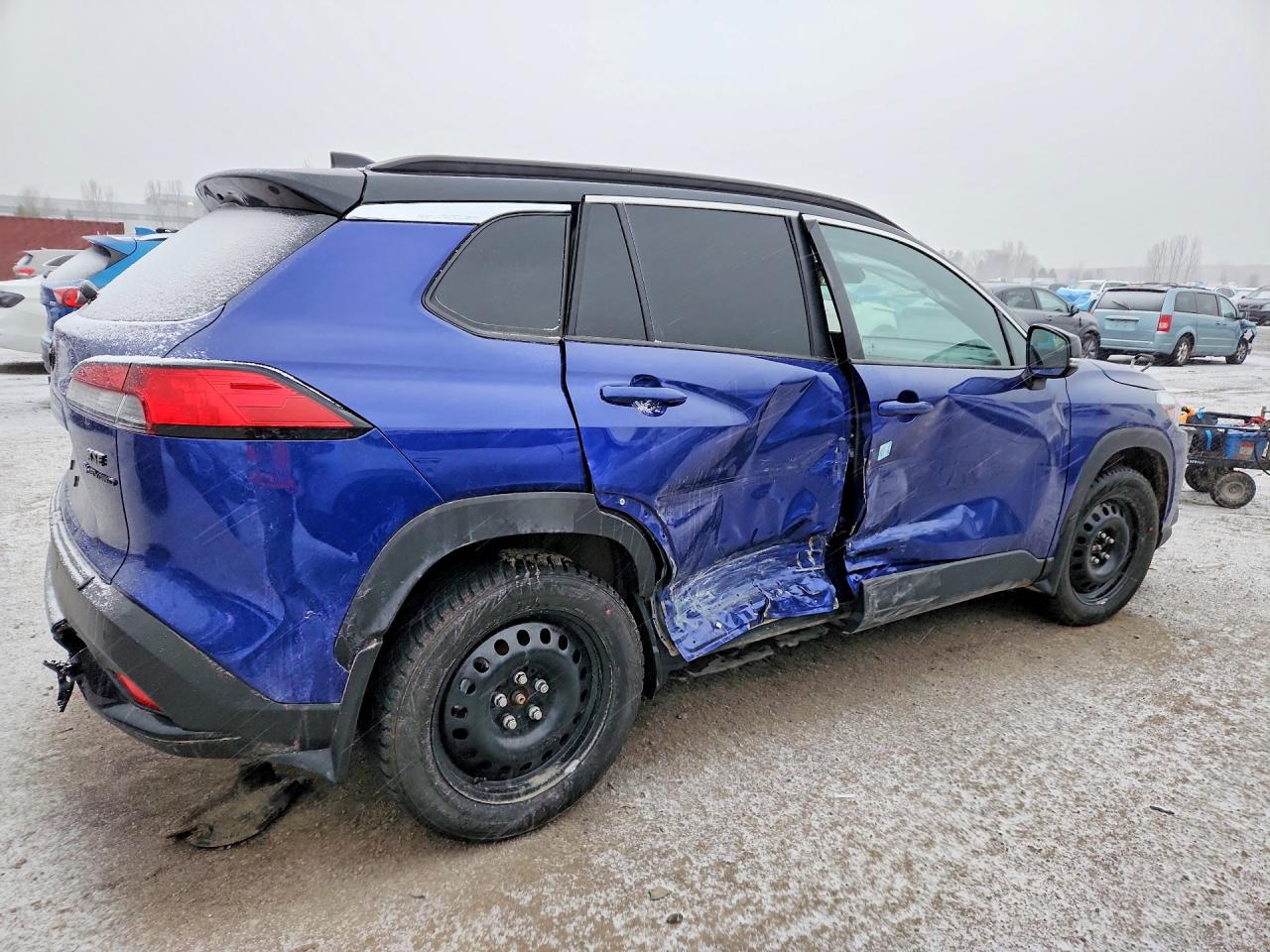2025 TOYOTA COROLLA CROSS LE — снимка 3