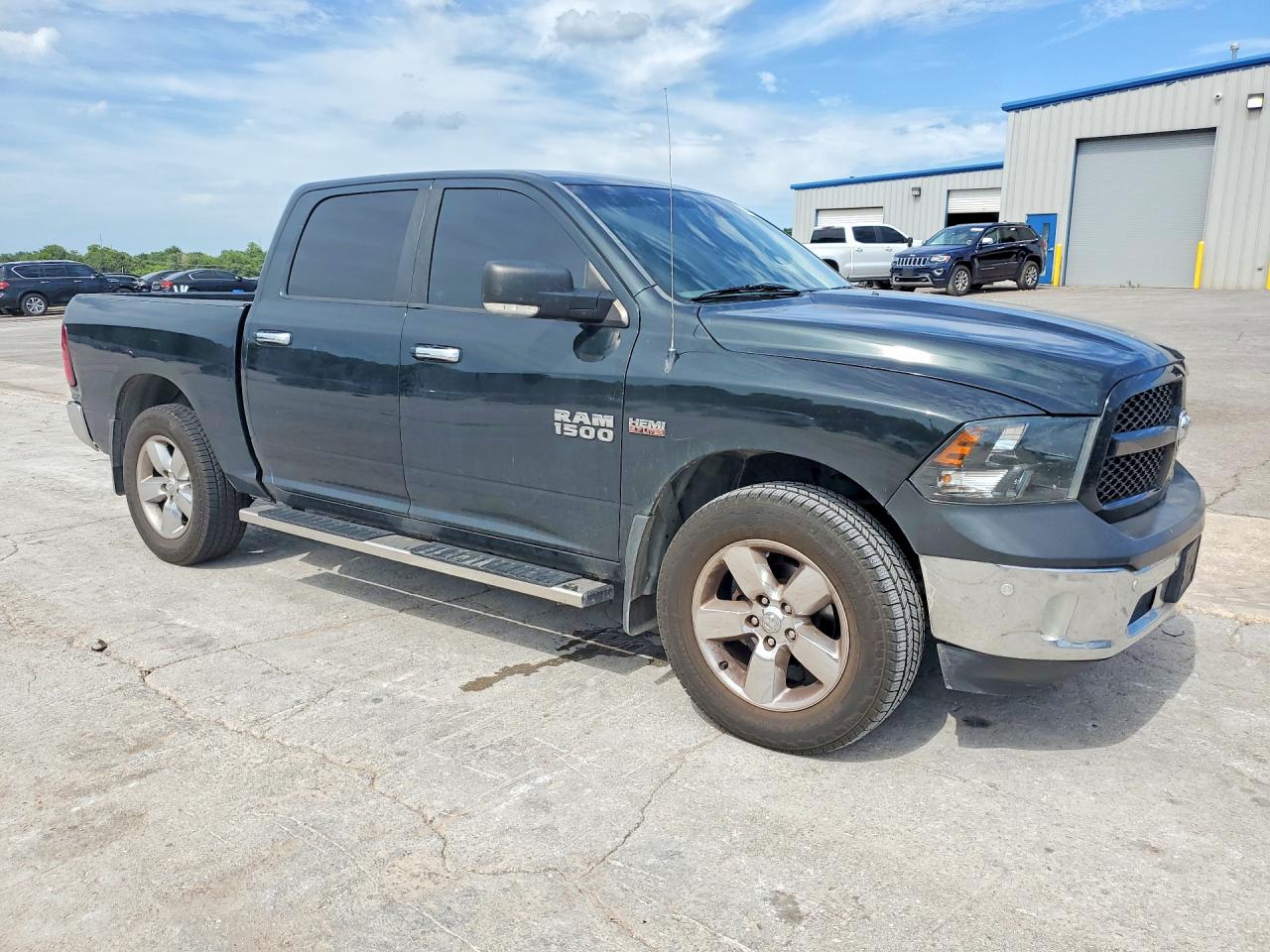 2016 RAM 1500 SLT — снимка 4