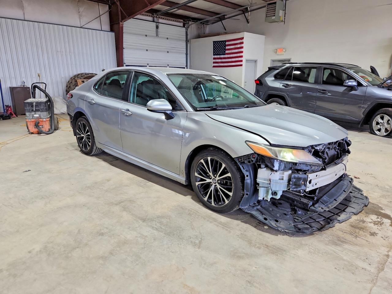 2019 TOYOTA CAMRY SE — снимка 4