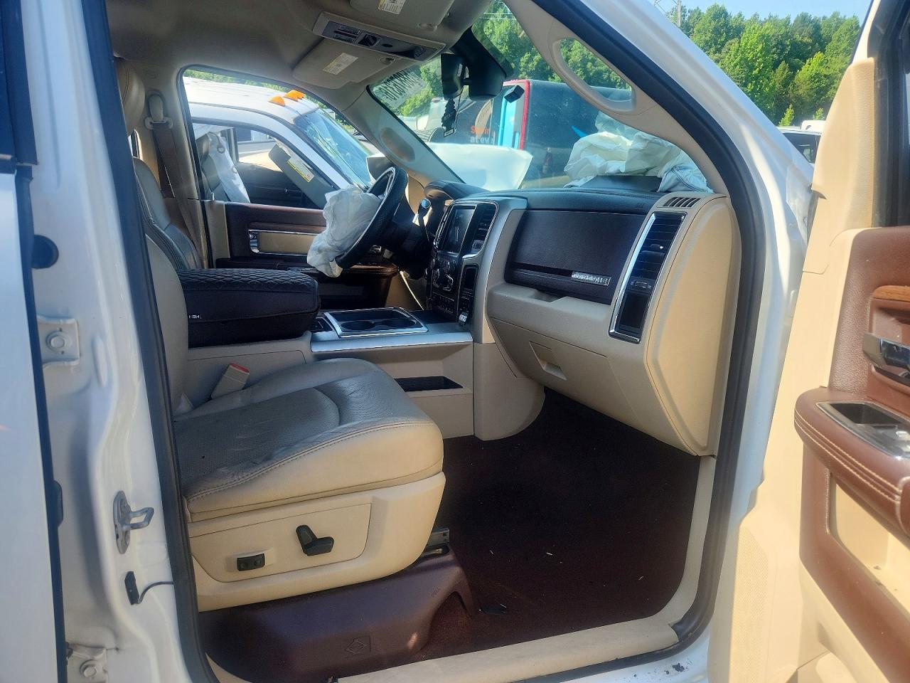2015 RAM 2500 LARAMIE — снимка 5