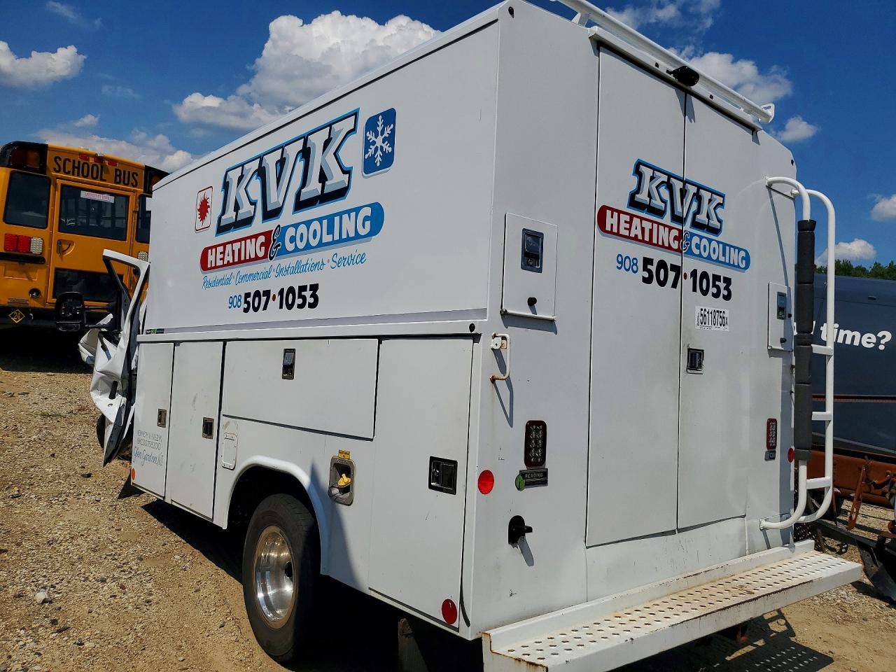 2018 FORD ECONOLINE E350 SUPER DUTY CUTAWAY VAN — снимка 2