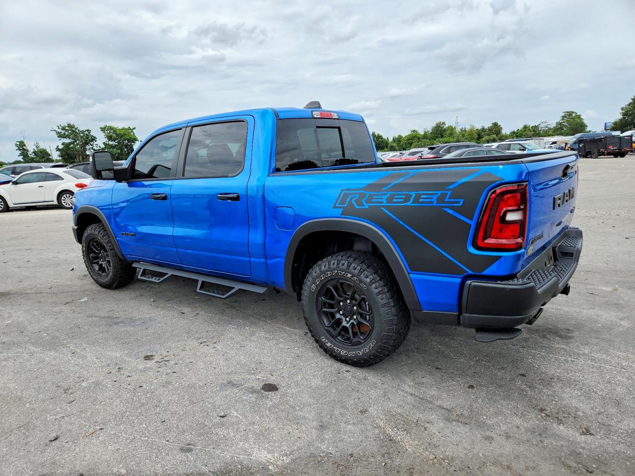2025 RAM 1500 REBEL — снимка 2