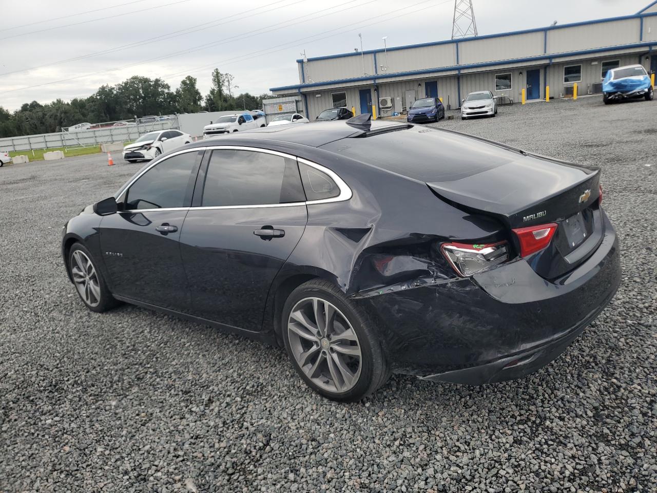 2023 CHEVROLET MALIBU LT — снимка 2