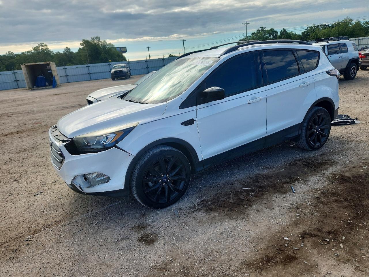 2018 FORD ESCAPE SE
