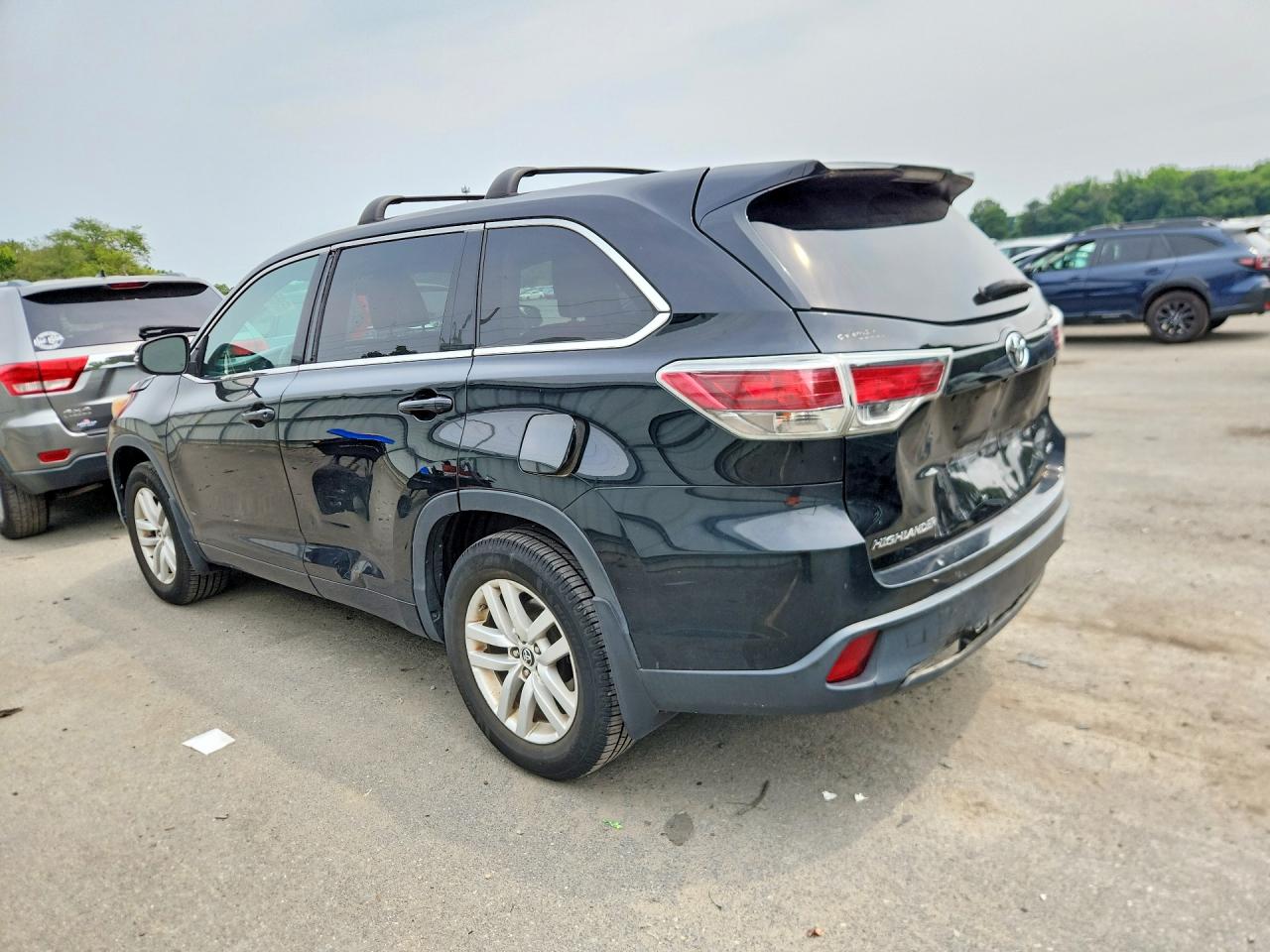 2016 TOYOTA HIGHLANDER LE — снимка 2