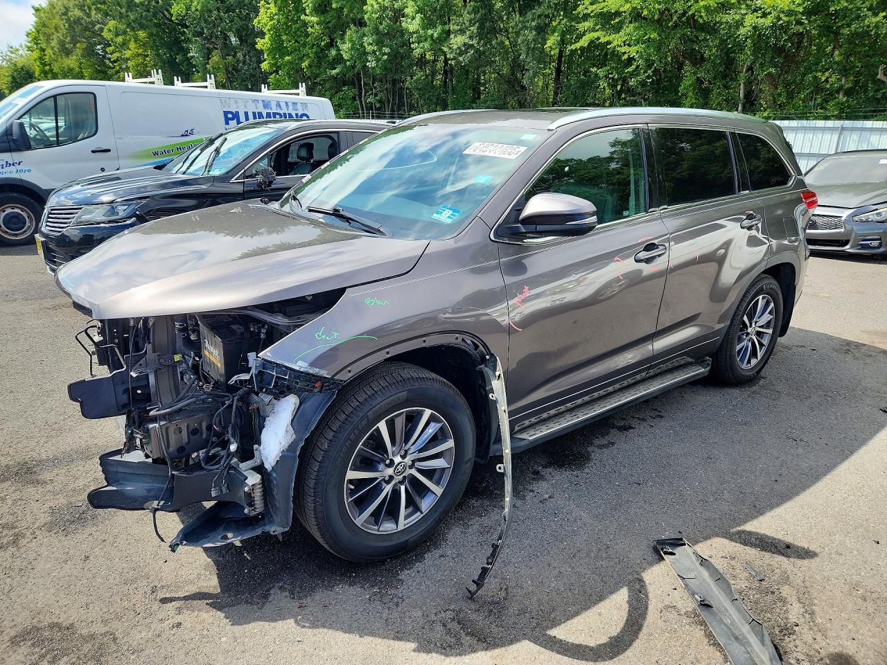 2017 TOYOTA HIGHLANDER XLE