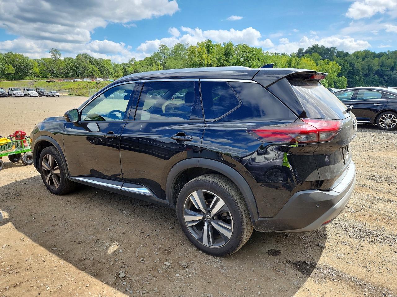 2021 NISSAN ROGUE SL — снимка 2