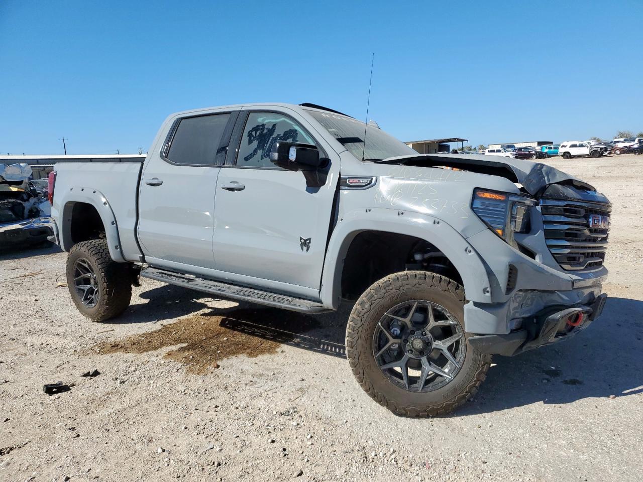 2025 GMC SIERRA K1500 AT4 — снимка 4