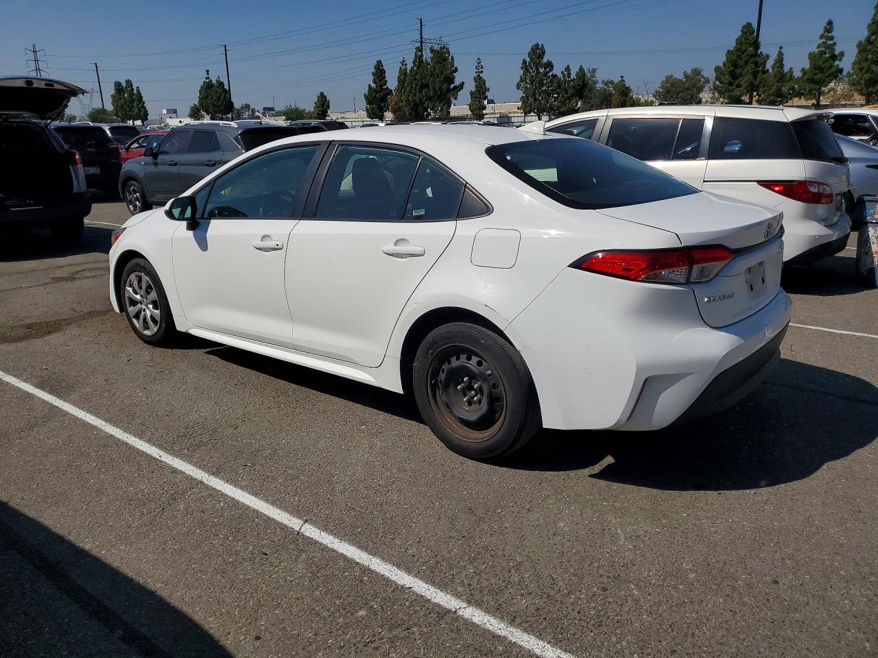 2024 TOYOTA COROLLA LE — снимка 2