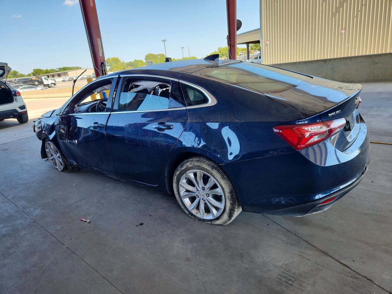 2022 CHEVROLET MALIBU LT — снимка 2