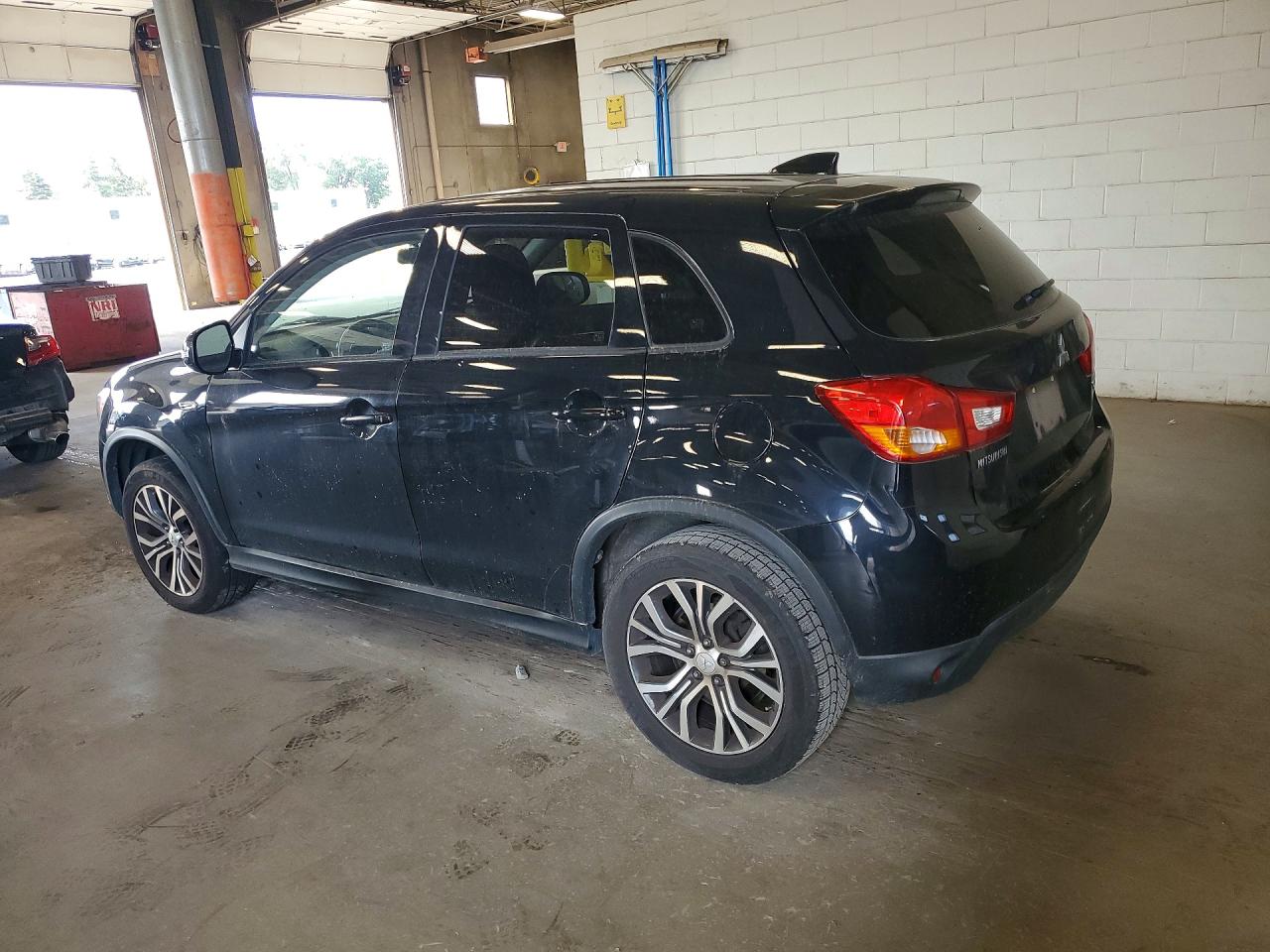 2017 MITSUBISHI OUTLANDER SPORT ES — снимка 2