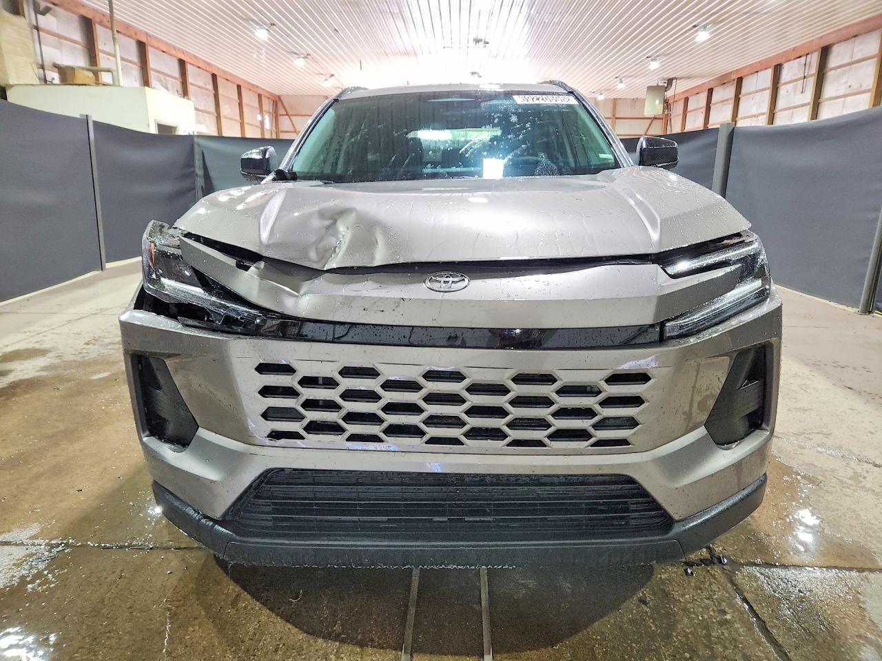2026 TOYOTA RAV4 LE — photo 5