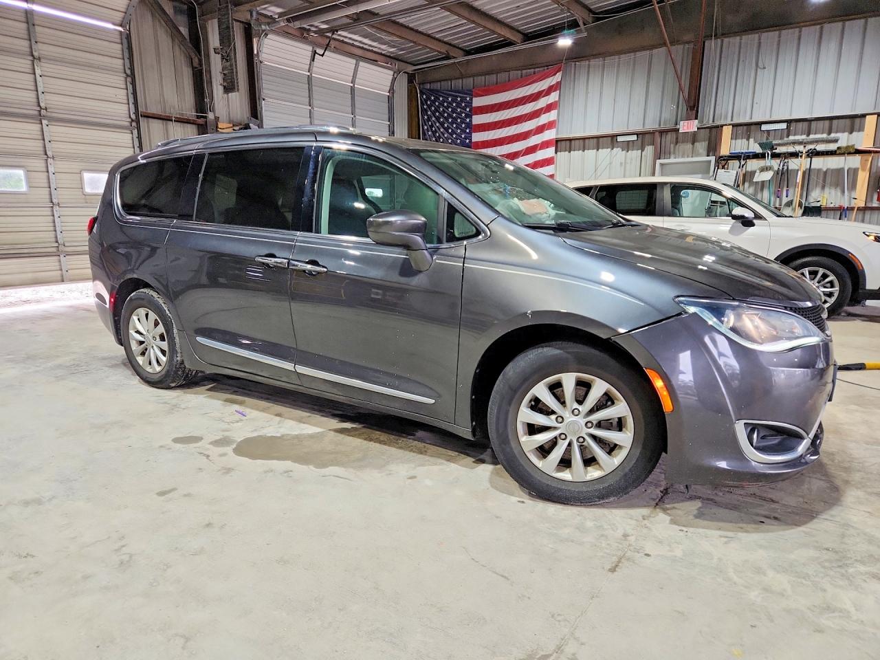 2019 CHRYSLER PACIFICA TOURING L — снимка 4