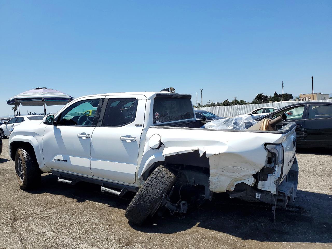 2025 TOYOTA TACOMA SR5 — снимка 2