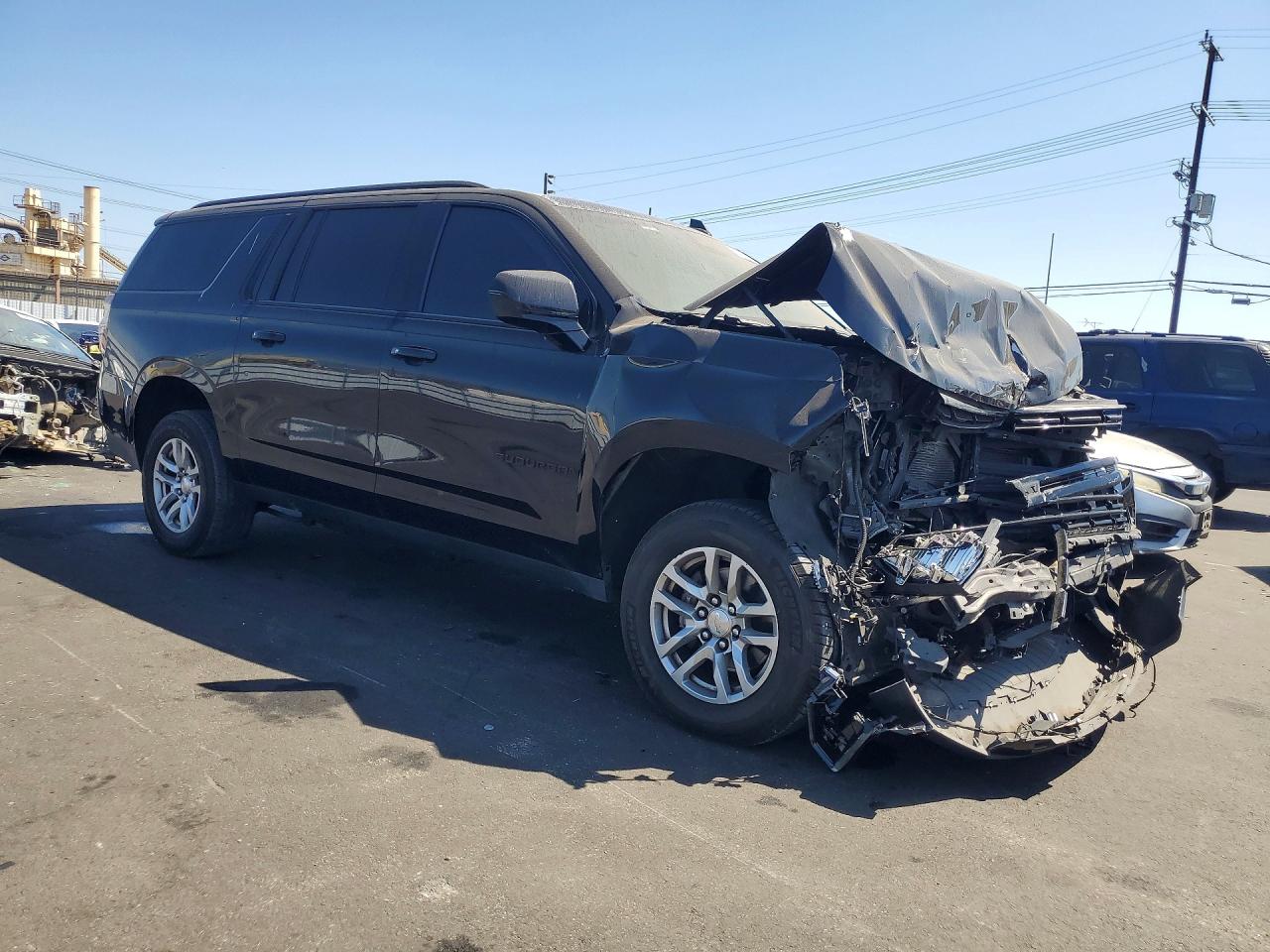 2023 CHEVROLET SUBURBAN K1500 RST — снимка 4