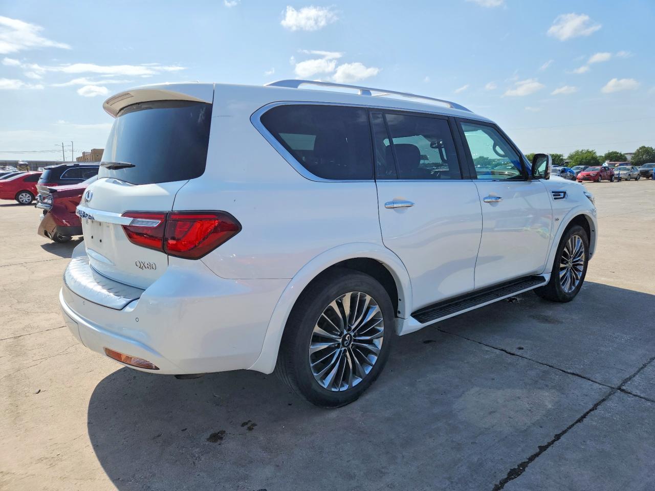 2019 INFINITI QX80 LUXE — снимка 3