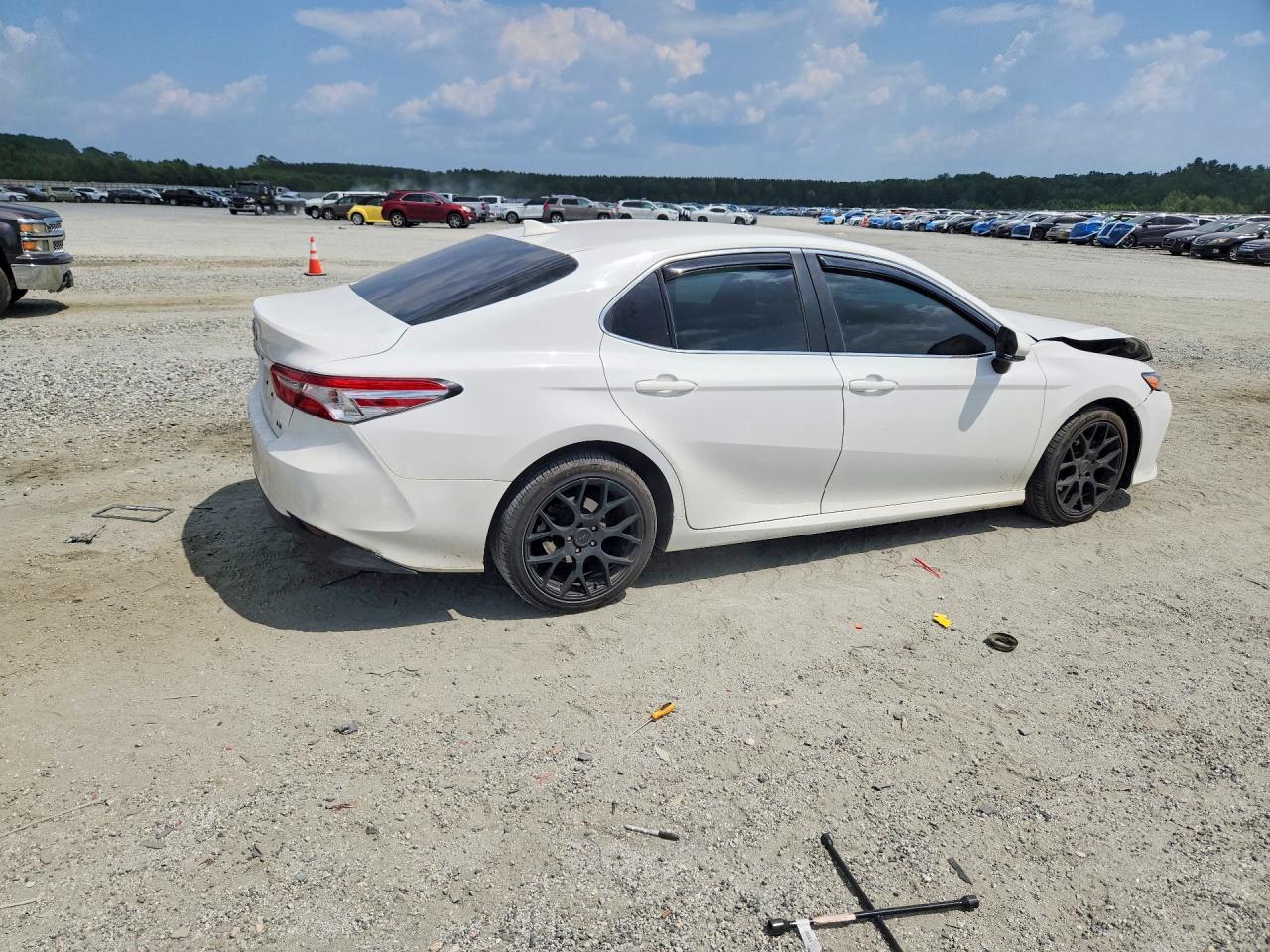 2020 TOYOTA CAMRY LE — снимка 3