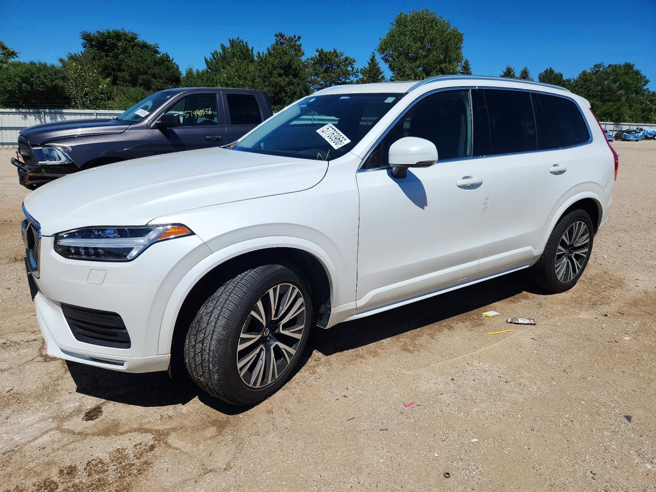 2021 VOLVO XC90 T6 MOMENTUM