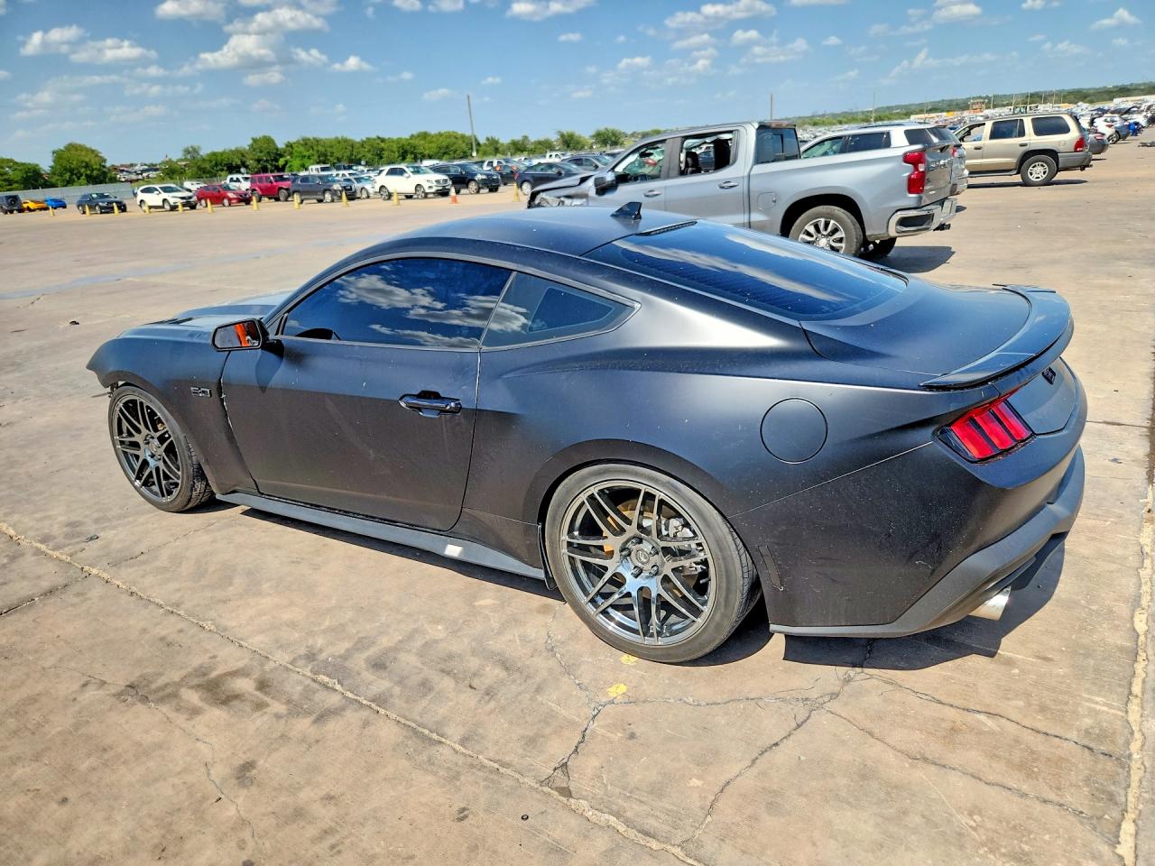 2025 FORD MUSTANG GT — снимка 2