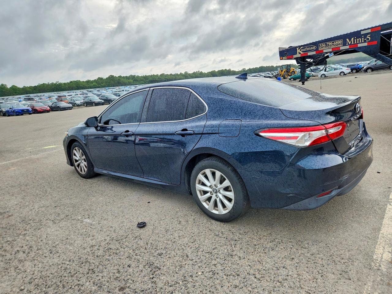 2020 TOYOTA CAMRY LE — снимка 2