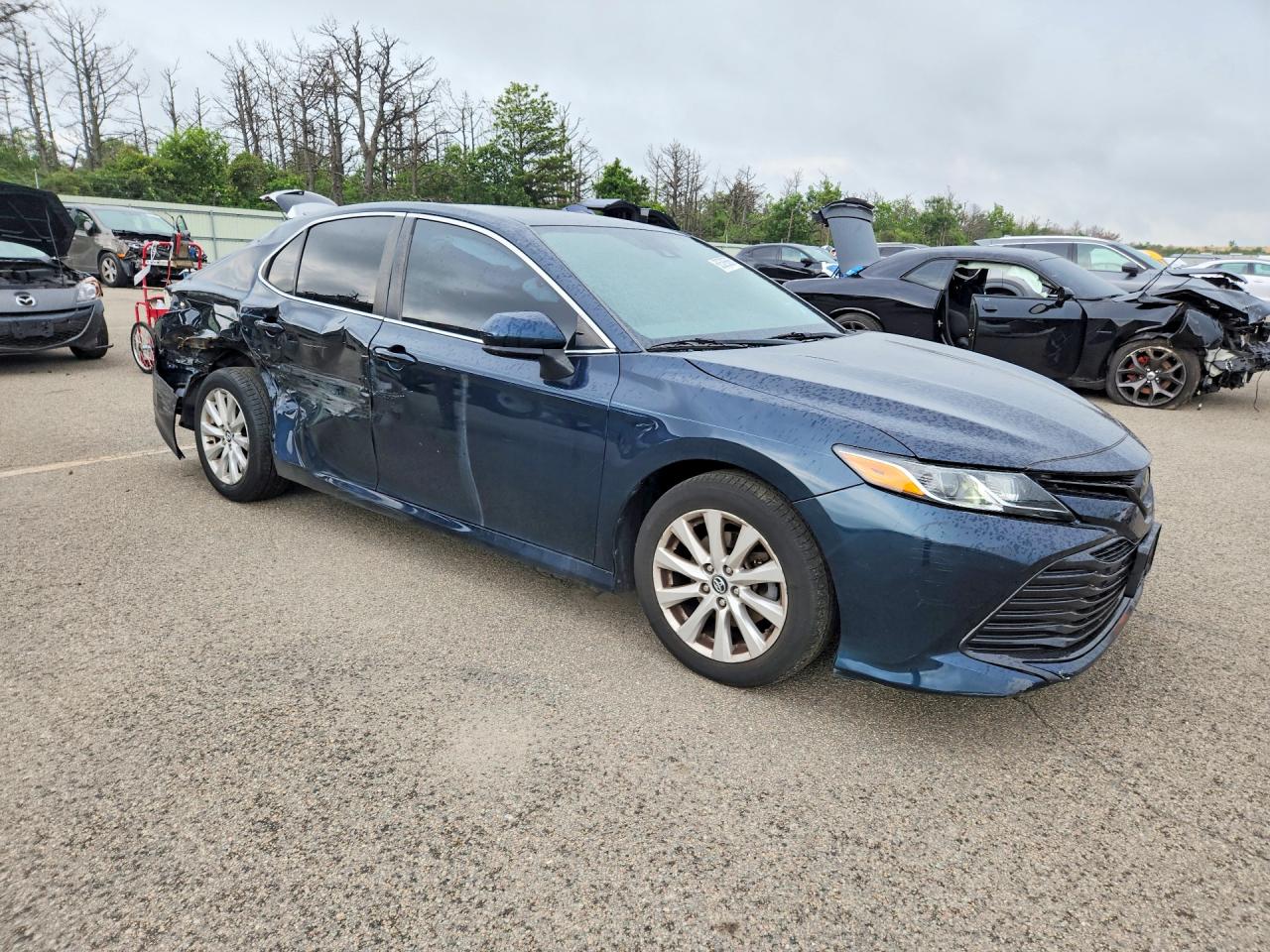 2020 TOYOTA CAMRY LE — снимка 4
