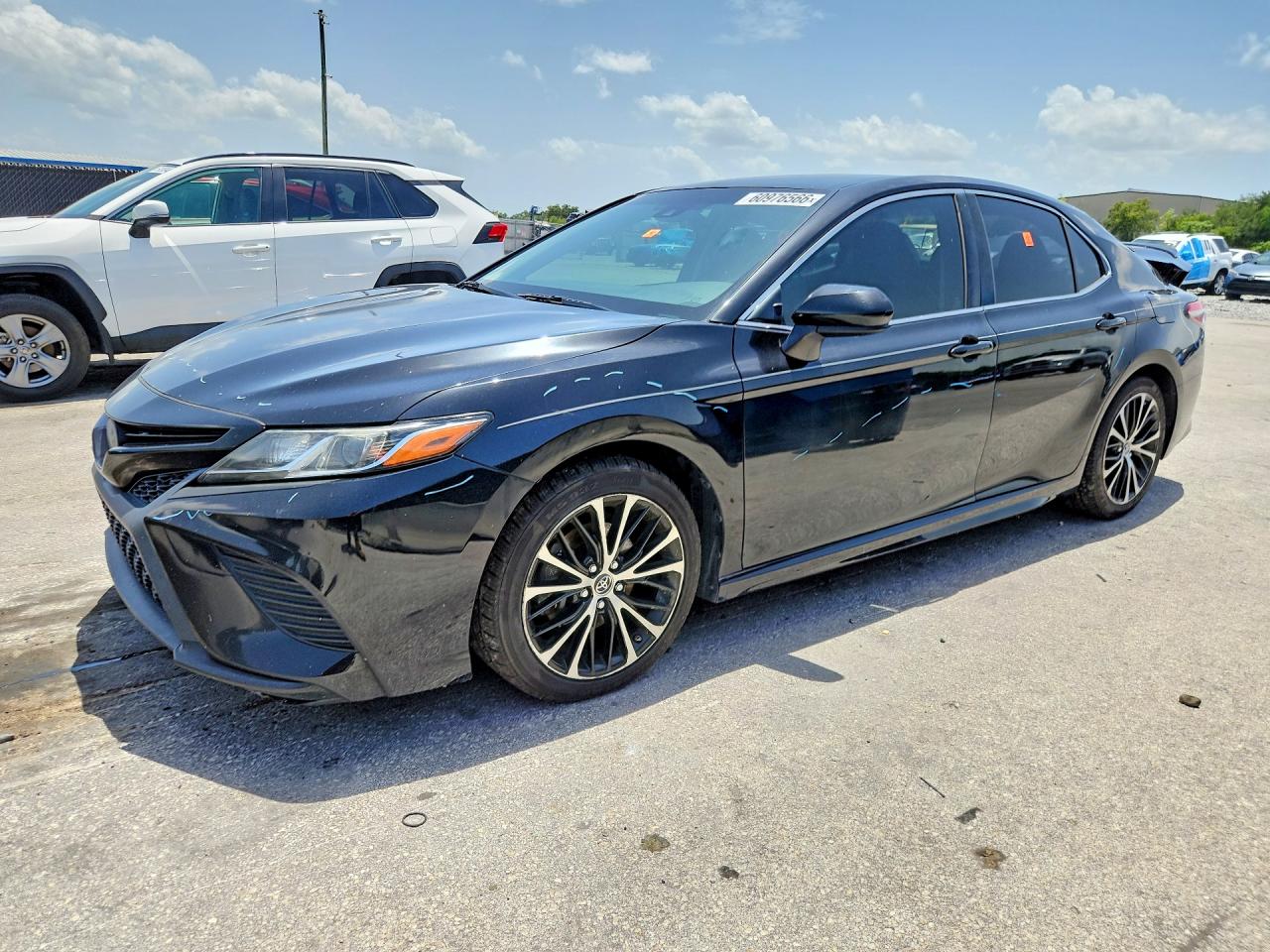2018 TOYOTA CAMRY SE