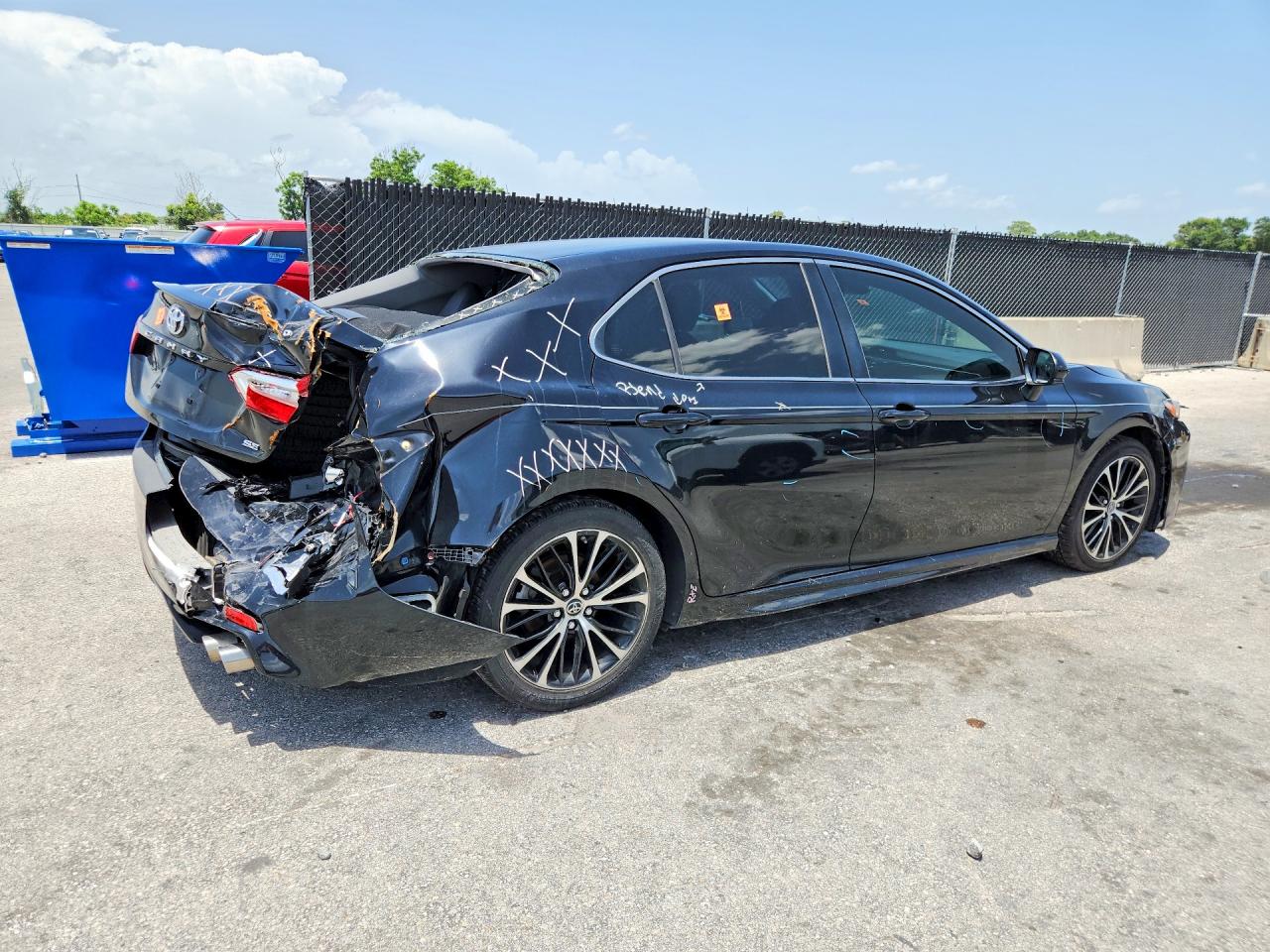2018 TOYOTA CAMRY SE — снимка 3