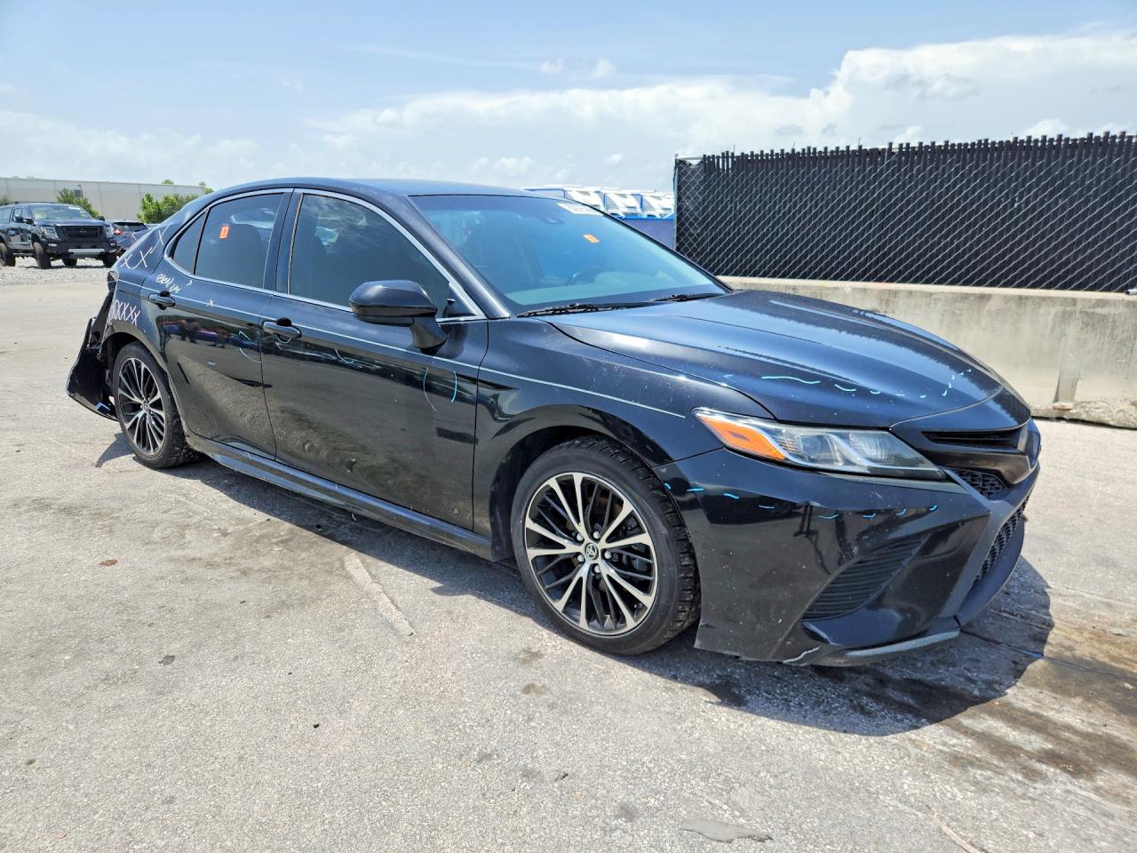 2018 TOYOTA CAMRY SE — снимка 4