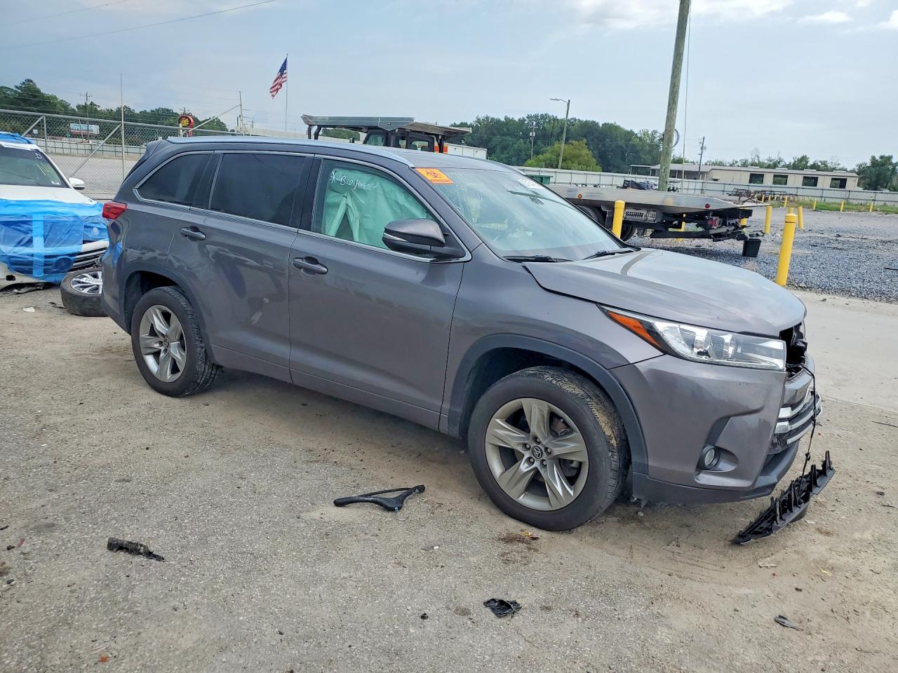 2017 TOYOTA HIGHLANDER LIMITED — снимка 4
