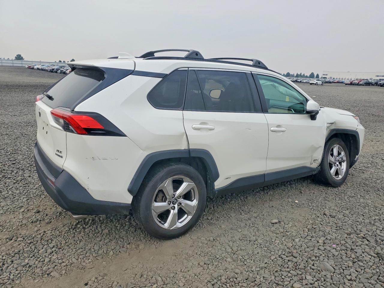 2021 TOYOTA RAV4 HYBRID XLE PREMIUM — снимка 3