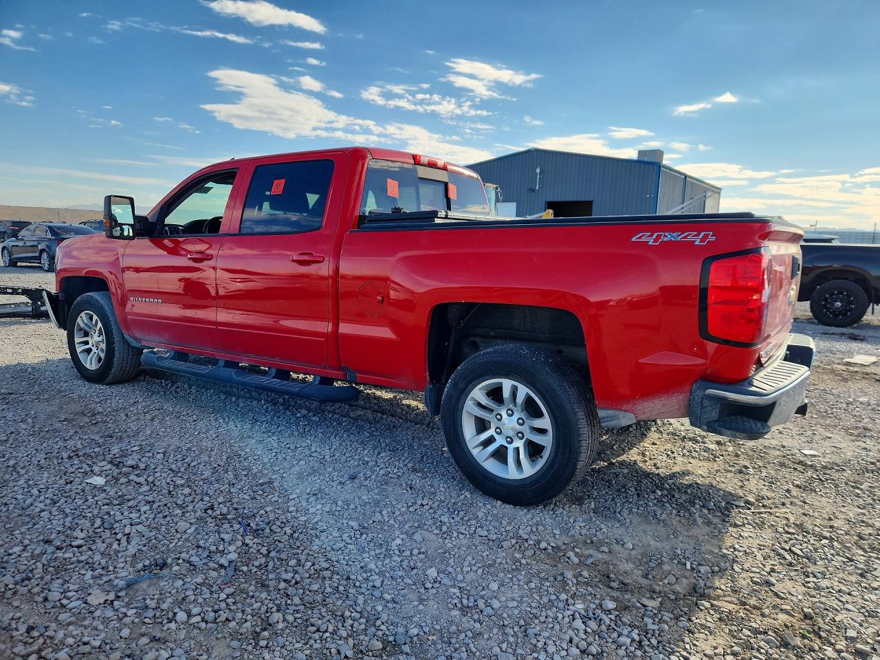 2017 CHEVROLET SILVERADO K1500 LT — снимка 2