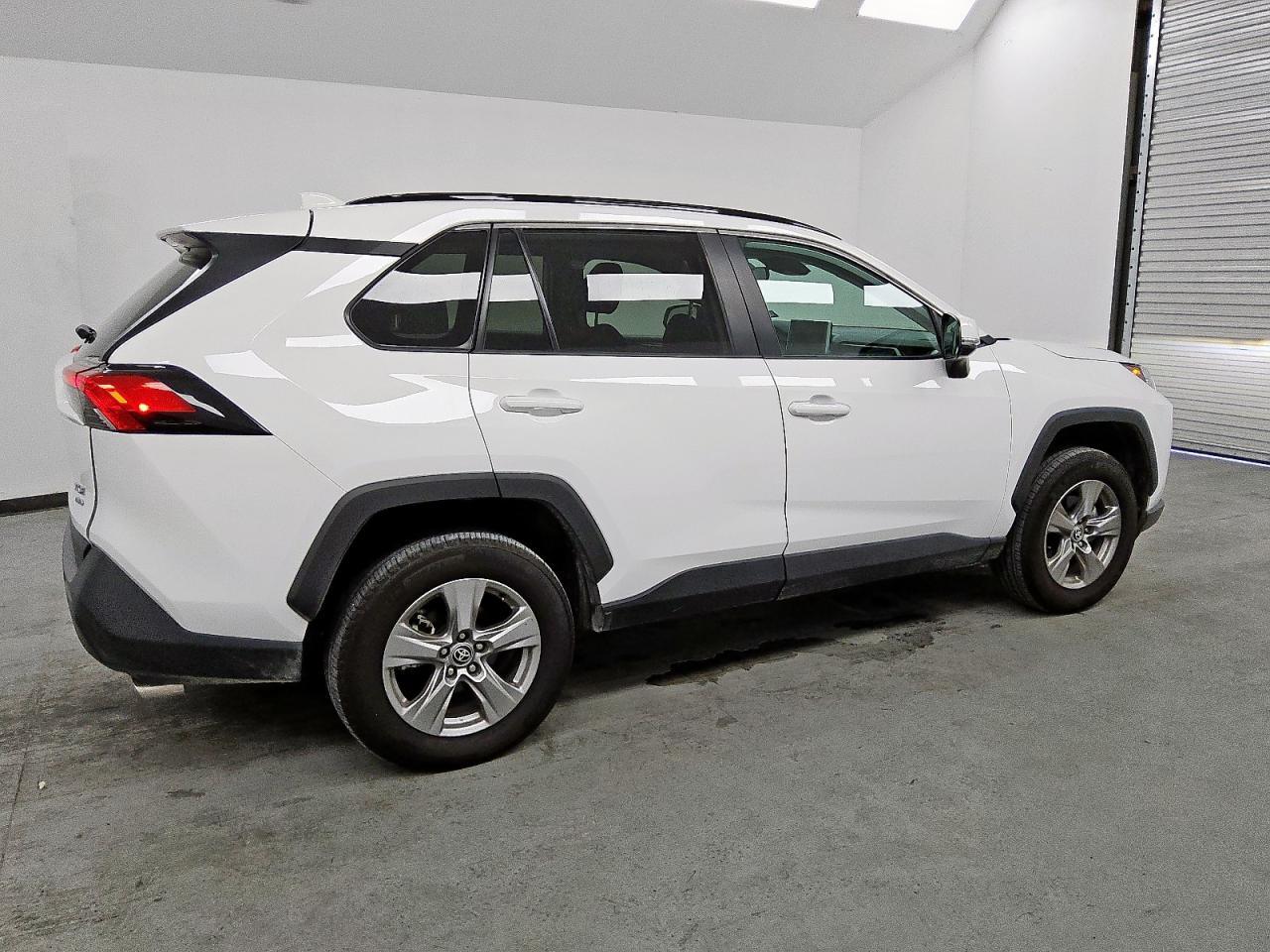 2024 TOYOTA RAV4 XLE — снимка 3