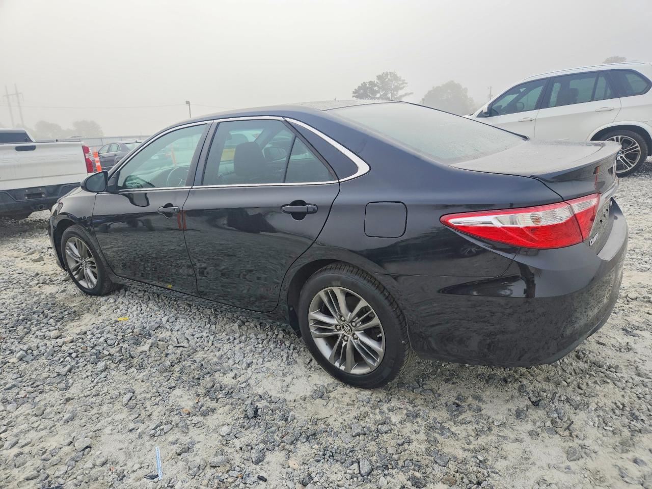 2016 TOYOTA CAMRY SE — снимка 2