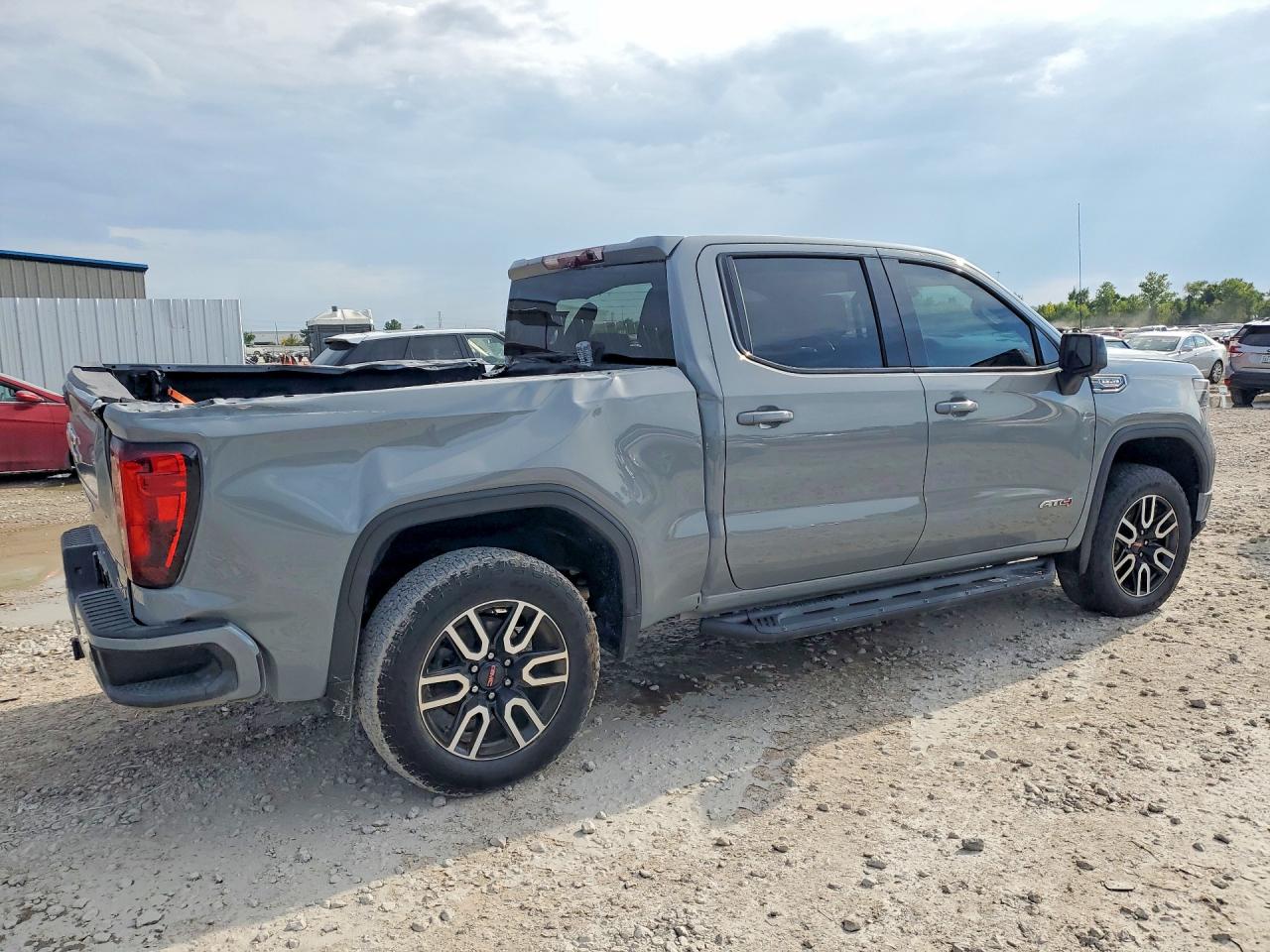 2024 GMC SIERRA K1500 AT4 — снимка 3