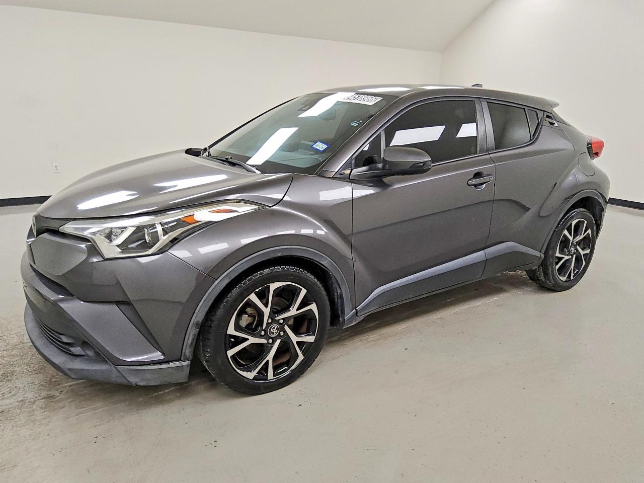 2019 TOYOTA C-HR XLE