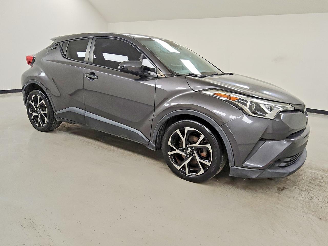 2019 TOYOTA C-HR XLE — снимка 4