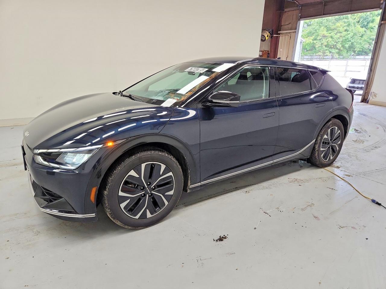 2023 KIA EV6 WIND