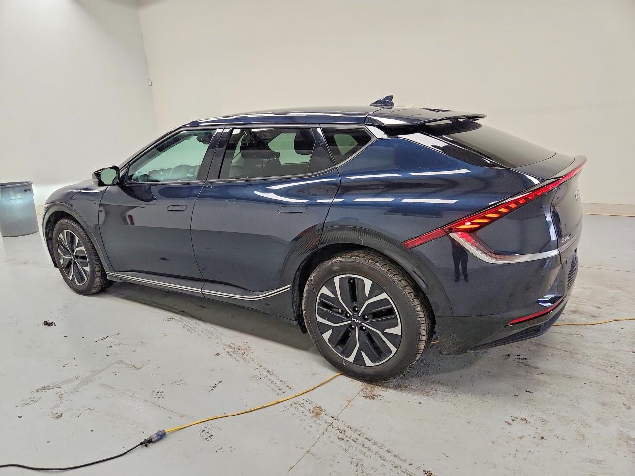 2023 KIA EV6 WIND — снимка 2