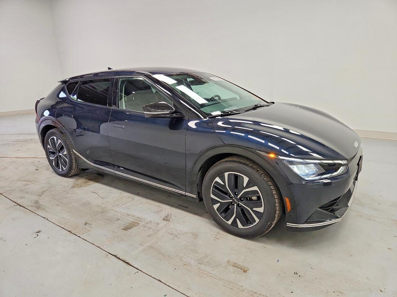 2023 KIA EV6 WIND — снимка 4