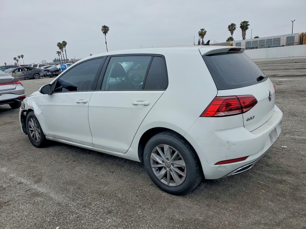 2019 VOLKSWAGEN GOLF S — снимка 2