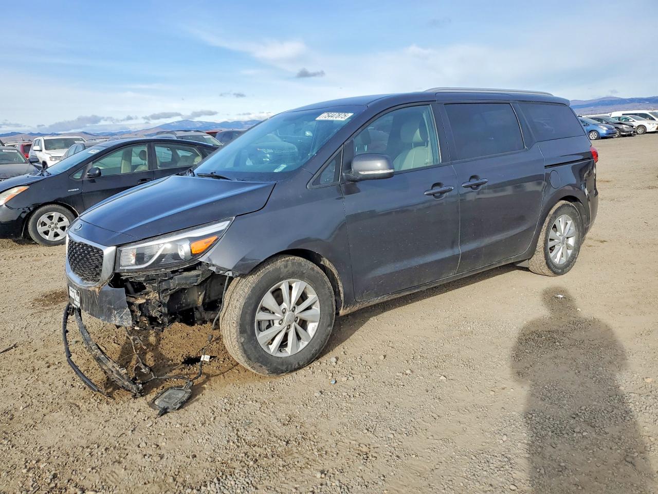 2017 KIA SEDONA LX