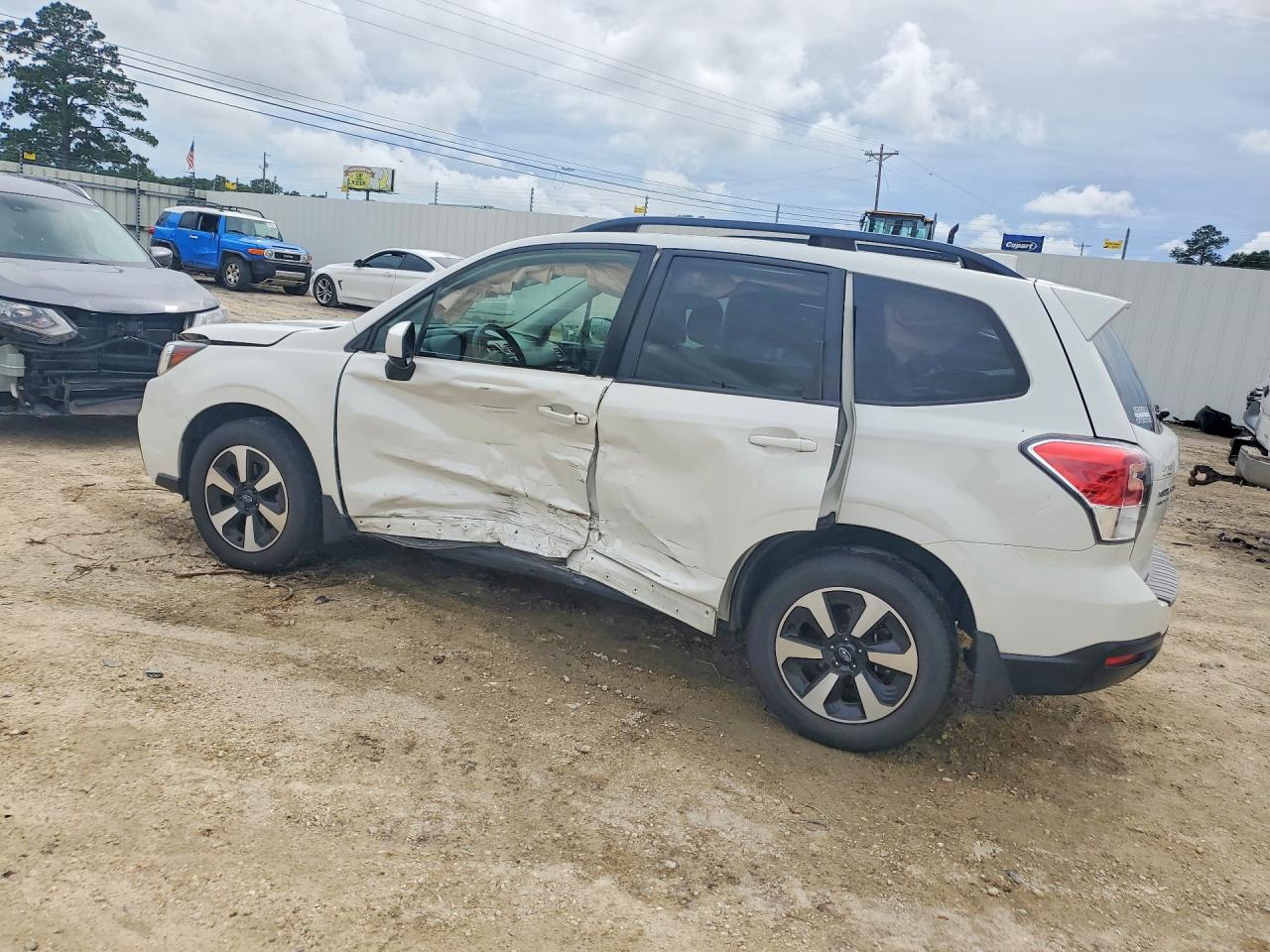 2017 SUBARU FORESTER 2.5I PREMIUM — снимка 2