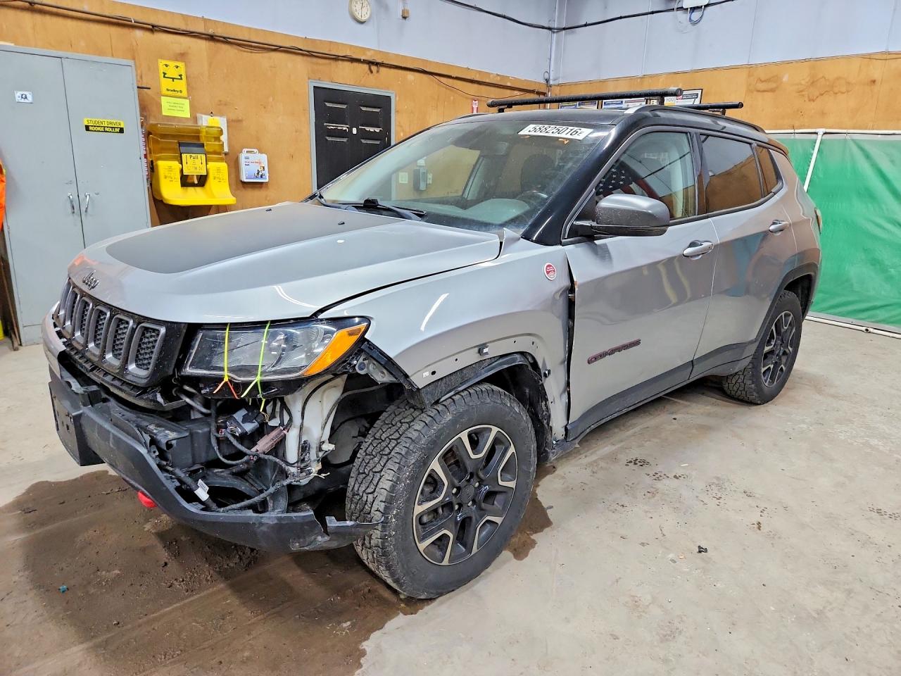 2019 JEEP COMPASS TRAILHAWK
