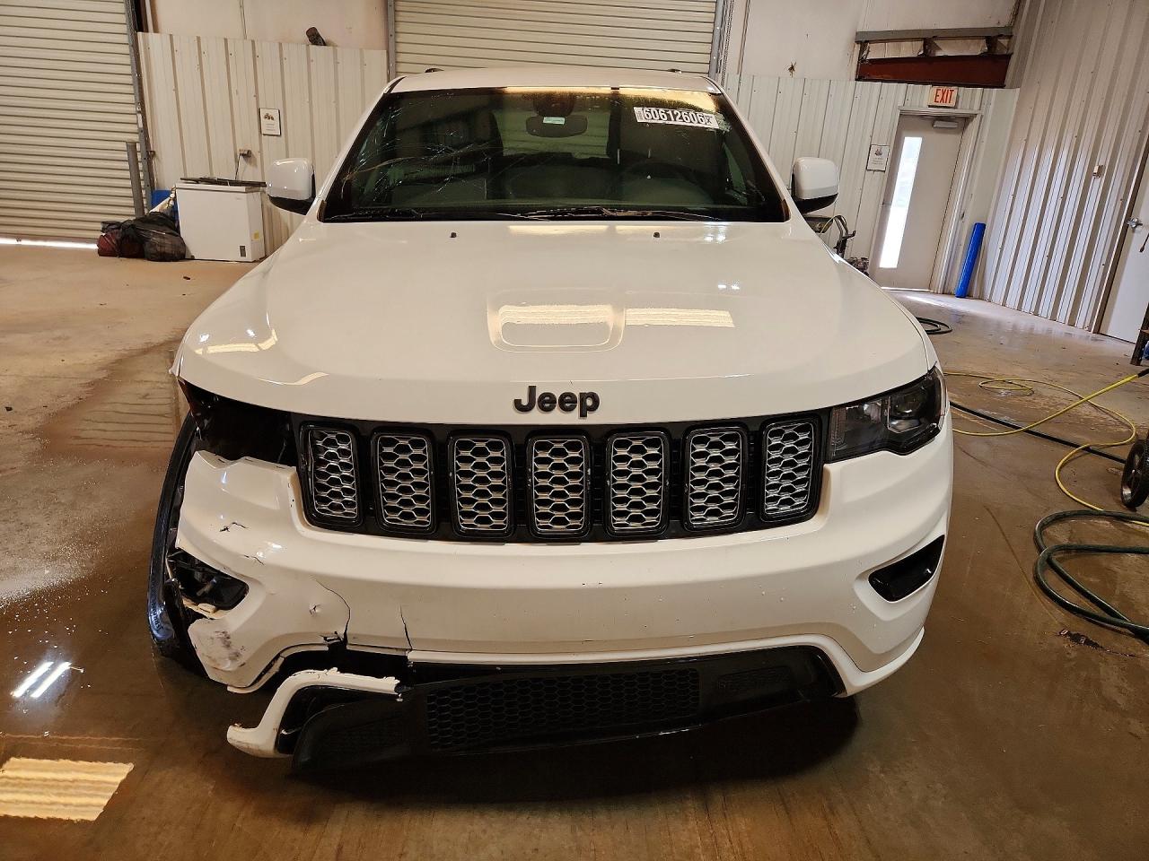 2018 JEEP GRAND CHEROKEE LAREDO — снимка 5