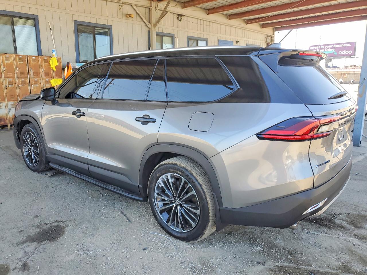 2026 TOYOTA GRAND HIGHLANDER HYBRID MAX PLATINUM — снимка 2