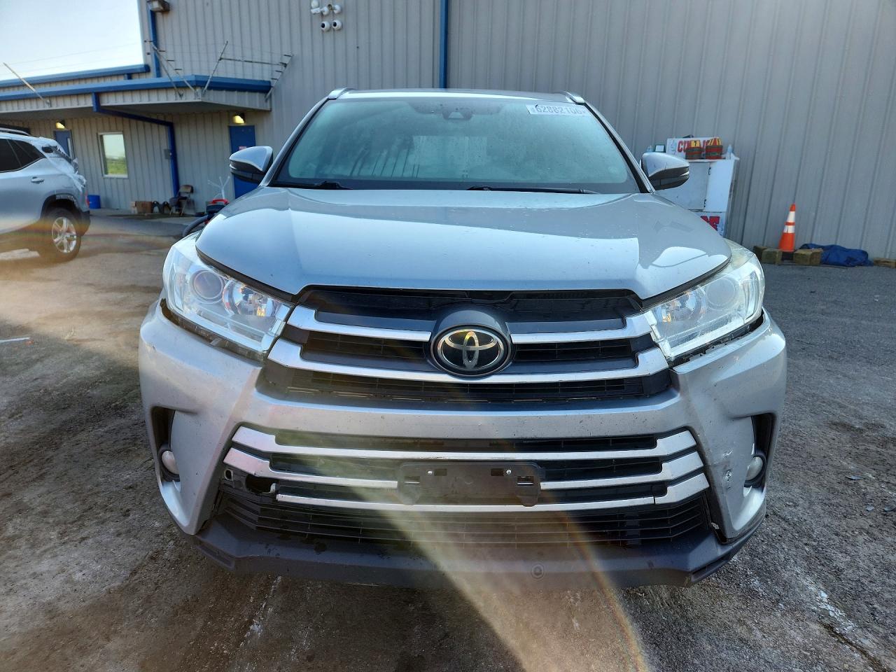 2017 TOYOTA HIGHLANDER XLE — снимка 5
