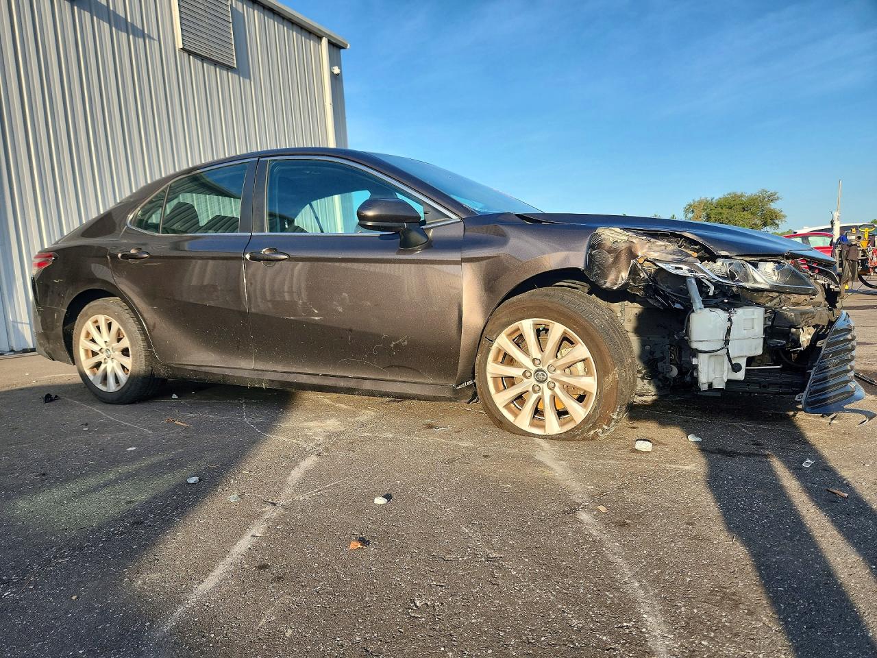 2019 TOYOTA CAMRY LE — снимка 4