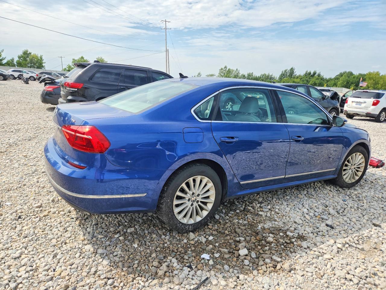 2016 VOLKSWAGEN PASSAT SE — снимка 3