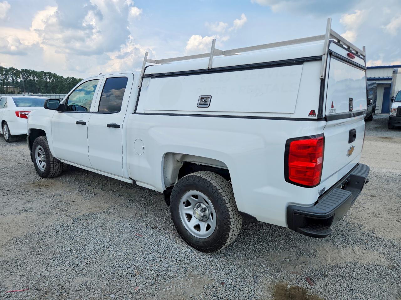 2017 CHEVROLET SILVERADO C1500 — снимка 2